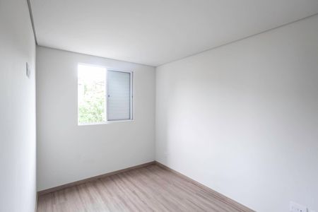 Quarto 1 de apartamento para alugar com 2 quartos, 49m² em Santa Monica, Belo Horizonte