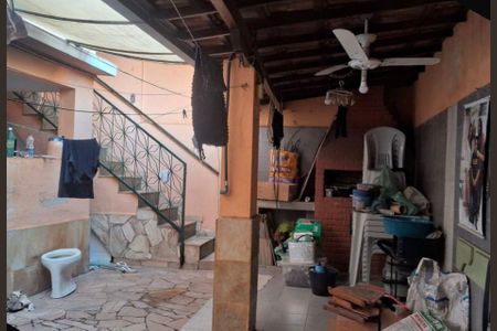 Casa à venda com 4 quartos, 235m² em Atila de Paiva (barreiro, Belo Horizonte