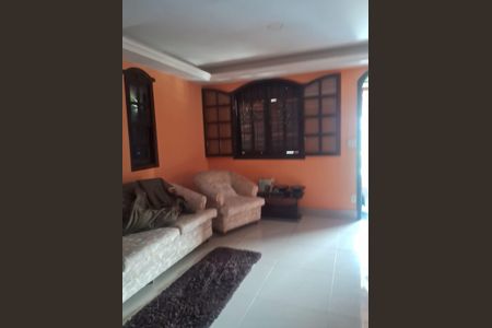 Casa à venda com 3 quartos, 115m² em Atila de Paiva (barreiro, Belo Horizonte