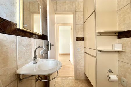 Apartamento para alugar com 68m², 2 quartos e 1 vagaBanheiro