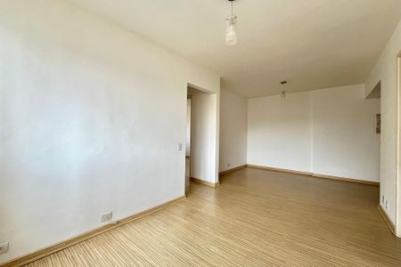 Sala de apartamento para alugar com 2 quartos, 68m² em Chácara Inglesa, São Paulo
