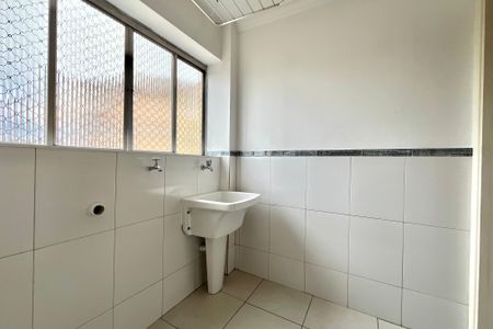 Apartamento para alugar com 68m², 2 quartos e 1 vagaÁrea de Serviço