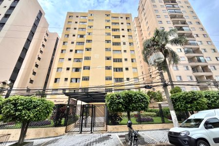 Apartamento para alugar com 68m², 2 quartos e 1 vagaFachada
