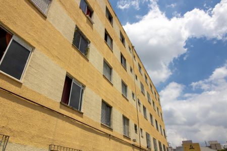 Apartamento à venda com 47m², 2 quartos e 1 vagaLateral Prédio