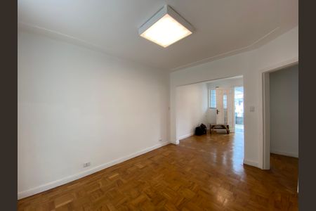 Casa à venda com 247m², 3 quartos e 2 vagasSala