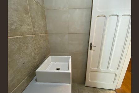 Casa à venda com 247m², 3 quartos e 2 vagasBanheiro 2