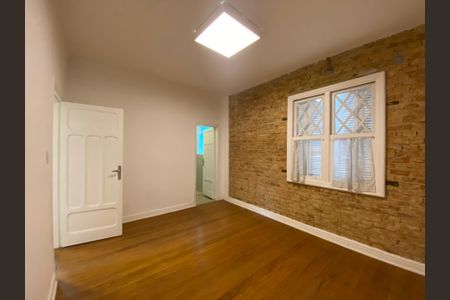 Casa à venda com 247m², 3 quartos e 2 vagasQuarto 2