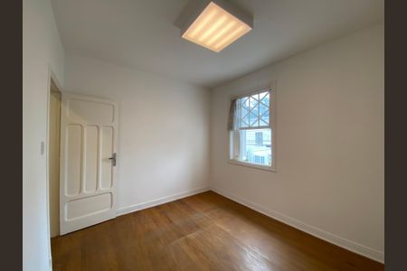 Casa à venda com 247m², 3 quartos e 2 vagasQuarto 1