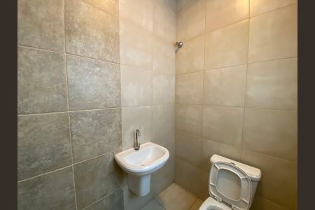 Casa à venda com 247m², 3 quartos e 2 vagasBanheiro 1