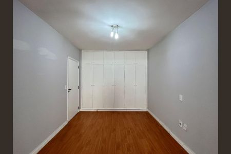 Casa à venda com 238m², 3 quartos e 3 vagasQuarto 3