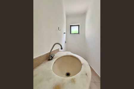 Casa à venda com 238m², 3 quartos e 3 vagasLavabo