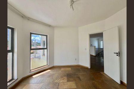 Casa à venda com 238m², 3 quartos e 3 vagasSala 2