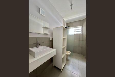 Casa à venda com 238m², 3 quartos e 3 vagasBanheiro da Suíte .