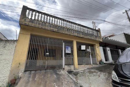 Casa à venda com 175m², 3 quartos e 1 vagaFachada