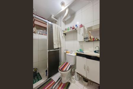 Banheiro de apartamento à venda com 2 quartos, 50m² em Santa Maria, Osasco