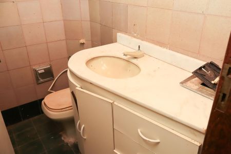 Apartamento para alugar com 70m², 3 quartos e 1 vaga Apartamento para alugar com 70m², 3 quartos e 1 vagaBanheiro