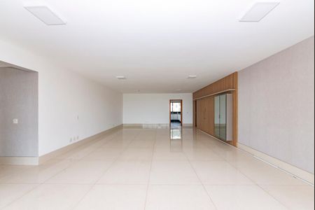 Apartamento para alugar com 210m², 4 quartos e 5 vagasSala