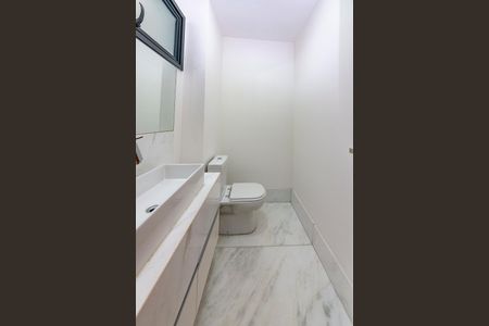 Apartamento para alugar com 210m², 4 quartos e 5 vagasLavabo