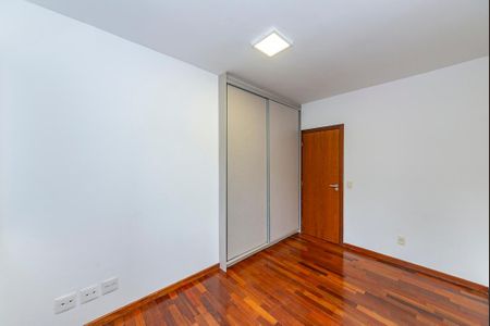 Apartamento para alugar com 210m², 4 quartos e 5 vagasQuarto 4