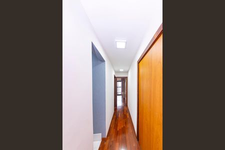 Apartamento para alugar com 210m², 4 quartos e 5 vagasCorredor