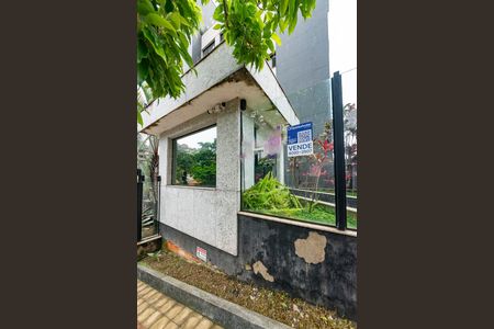 Apartamento para alugar com 210m², 4 quartos e 5 vagasplaca instalada em 03/02/2026 com o código TIKP-249