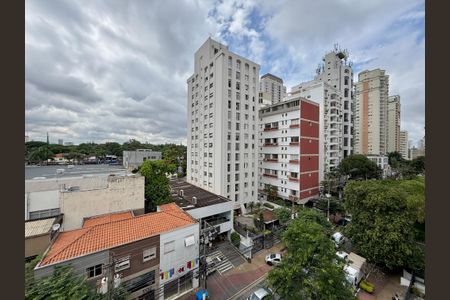 Apartamento para alugar com 102m², 2 quartos e sem vagaVista 
