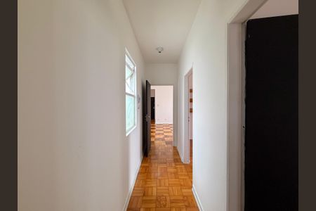 Apartamento para alugar com 102m², 2 quartos e sem vagaCorredor Quartos 