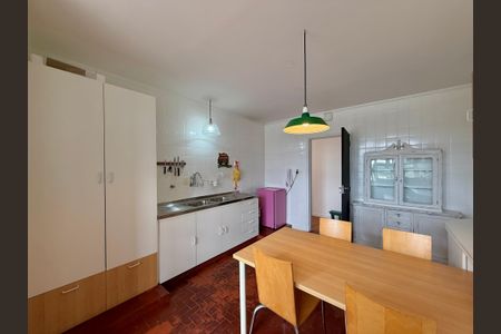 Apartamento para alugar com 102m², 2 quartos e sem vagaCozinha 