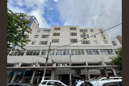 Apartamento para alugar com 102m², 2 quartos e sem vagaFachada 