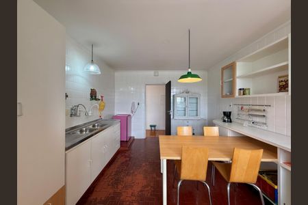 Apartamento para alugar com 102m², 2 quartos e sem vagaCozinha 