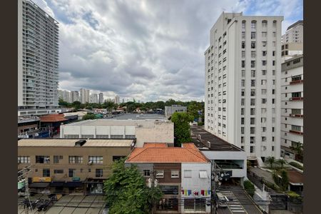 Apartamento para alugar com 102m², 2 quartos e sem vagaVista 
