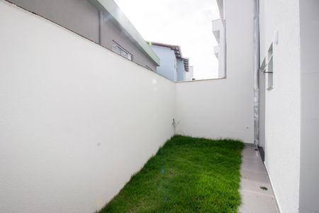 Casa à venda com 125m², 3 quartos e 2 vagasQuintal
