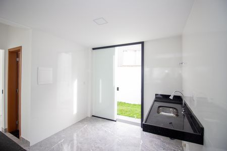Casa à venda com 125m², 3 quartos e 1 vaga Casa à venda com 125m², 3 quartos e 1 vagaCozinha
