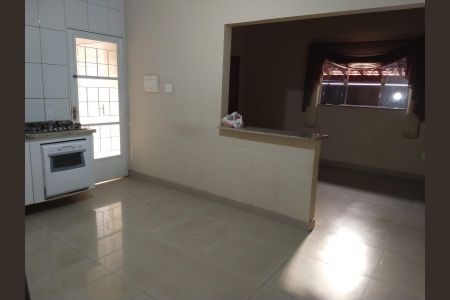 Casa para alugar com 72m², 2 quartos e 2 vagasCozinha