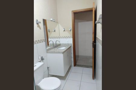 Banheiro de casa para alugar com 2 quartos, 72m² em Jardim das Palmeiras, Sumaré