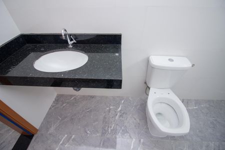 Casa à venda com 124m², 3 quartos e 2 vagasBanheiro da Suíte