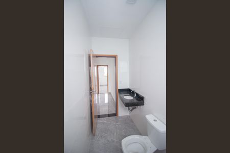 Casa à venda com 124m², 3 quartos e 2 vagasBanheiro Social