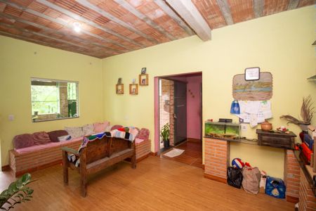 Sala de casa à venda com 3 quartos, 150m² em Colonial, Contagem