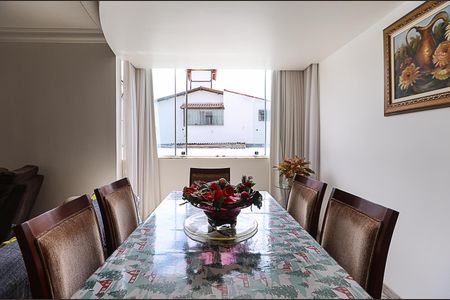 Apartamento à venda com 97m², 3 quartos e 2 vagasSala Ambientes