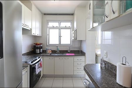 Apartamento à venda com 97m², 3 quartos e 2 vagasCozinha