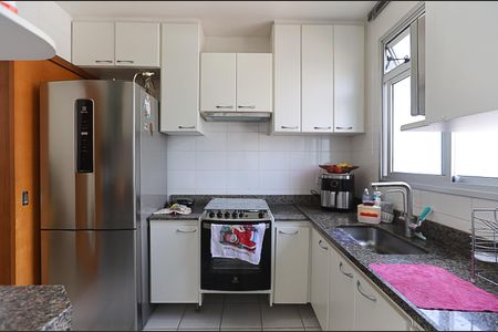 Apartamento à venda com 97m², 3 quartos e 2 vagasCozinha