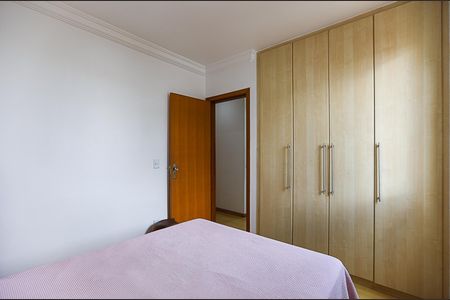 Apartamento à venda com 97m², 3 quartos e 2 vagasQuarto 1