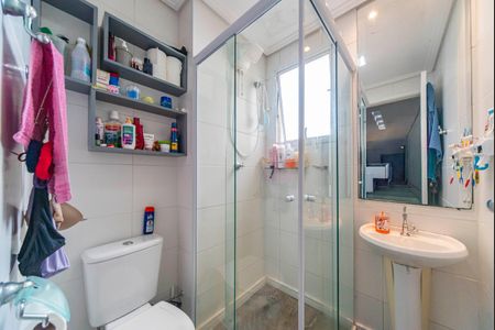 Banheiro  de apartamento à venda com 2 quartos, 35m² em Rp3 (regiões de Planejamento), Santo André