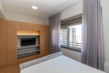 Sala/Quarto de kitnet/studio para alugar com 1 quarto, 30m² em Farroupilha, Porto Alegre