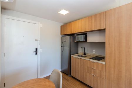 Sala/Quarto de kitnet/studio para alugar com 1 quarto, 30m² em Farroupilha, Porto Alegre