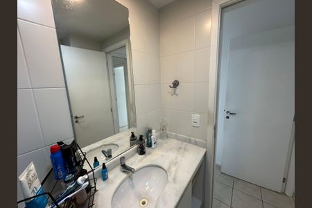 Apartamento à venda com 80m², 3 quartos e 2 vagasBanheiro da Suíte