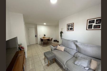 Apartamento à venda com 80m², 3 quartos e 2 vagasSala
