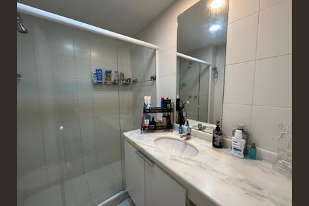 Apartamento à venda com 80m², 3 quartos e 2 vagasBanheiro da Suíte