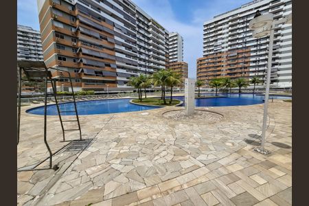 Apartamento à venda com 80m², 3 quartos e 2 vagasÁrea comum - Piscina