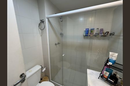 Apartamento à venda com 80m², 3 quartos e 2 vagasBanheiro da Suíte